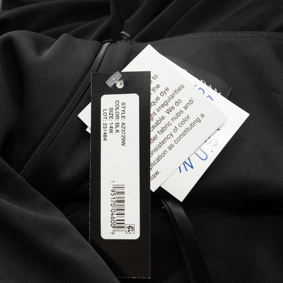 Betsy & Adam Plus Bobbi Long Ruffled V Neck Gown - Picture 7 of 13